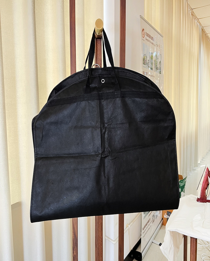 suit bag
